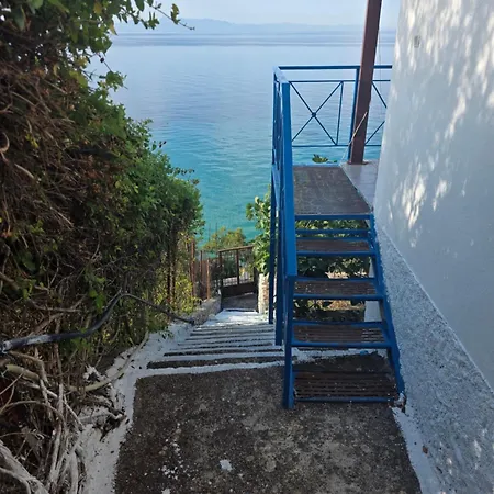 Anastasia To Rent Qeparo